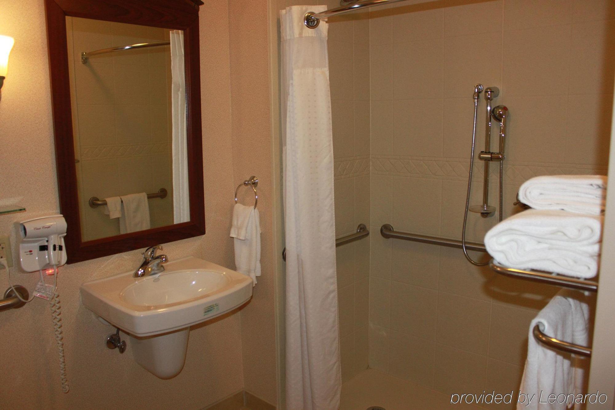 Days By Wyndham Hotel